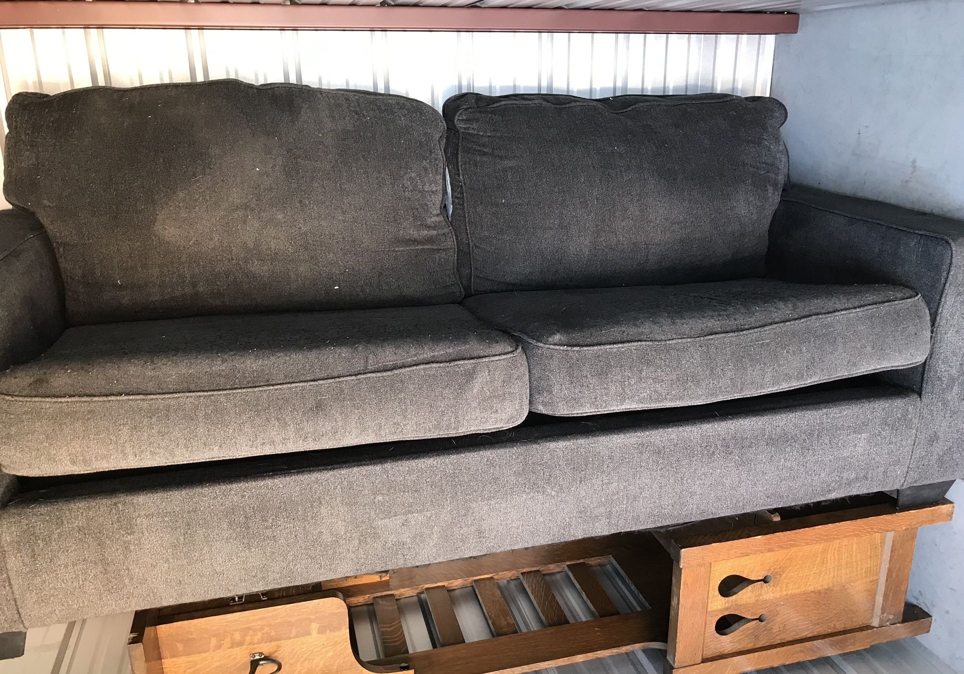 Couch Blue