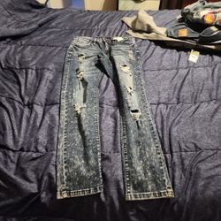 32 × 30 Skinny Jeans