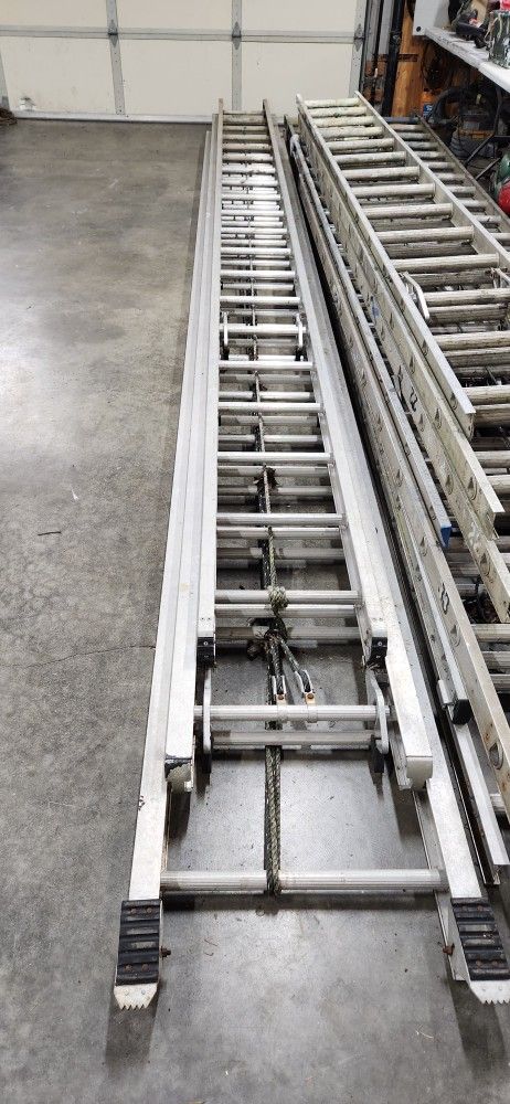 WERNER Extension Ladder: 60 ft Ladder Size, Aluminum, 250 lb Load Capacity, 179 lb Wt, 3 Sections