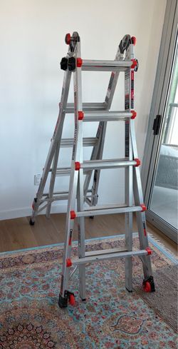 LITTLE  GIANT  Ladder - 22 ft (fully extended)