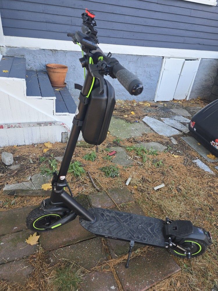 Isinwheel S10Max Electric Scooter