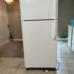 Frigidaire refrigerator