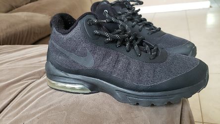 NIKE AIR SNEAKERS SIZE 8.5 MENS