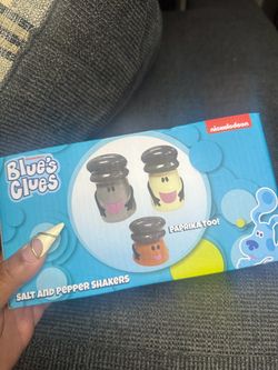 Blue's Clues Salt and Pepper Shakers Set