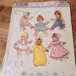 Simplicity Doll  Layette Sewing Pattern 7208