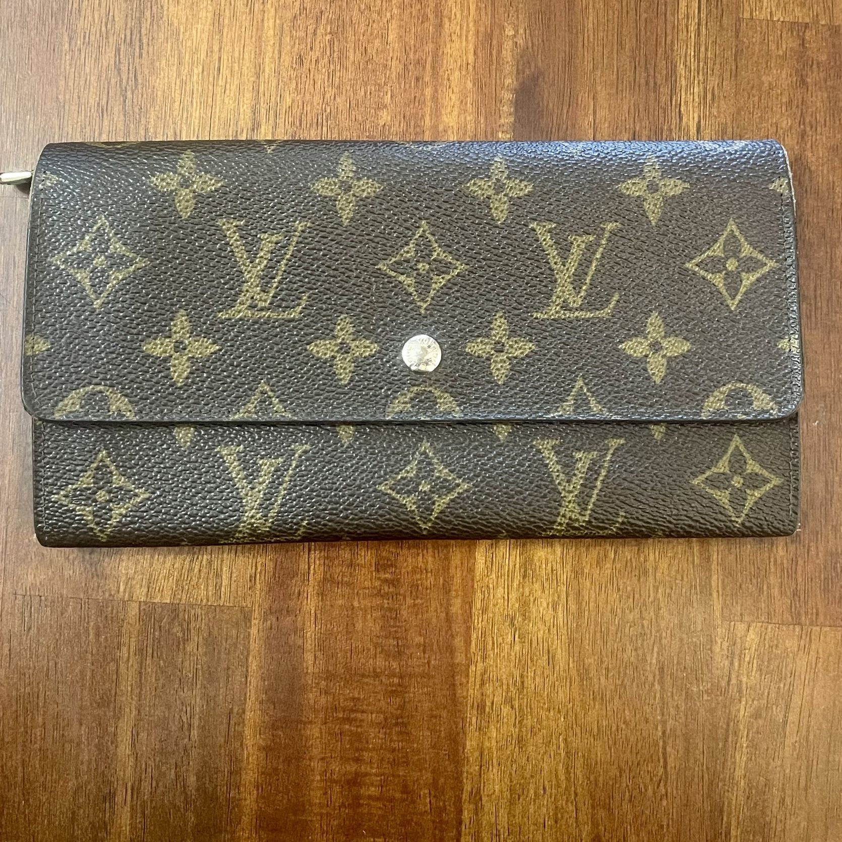 Louis Vuitton 80's long wallet Used 1988 Corner - Depop