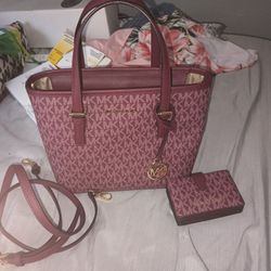 Michael Kors Purse & Wallet