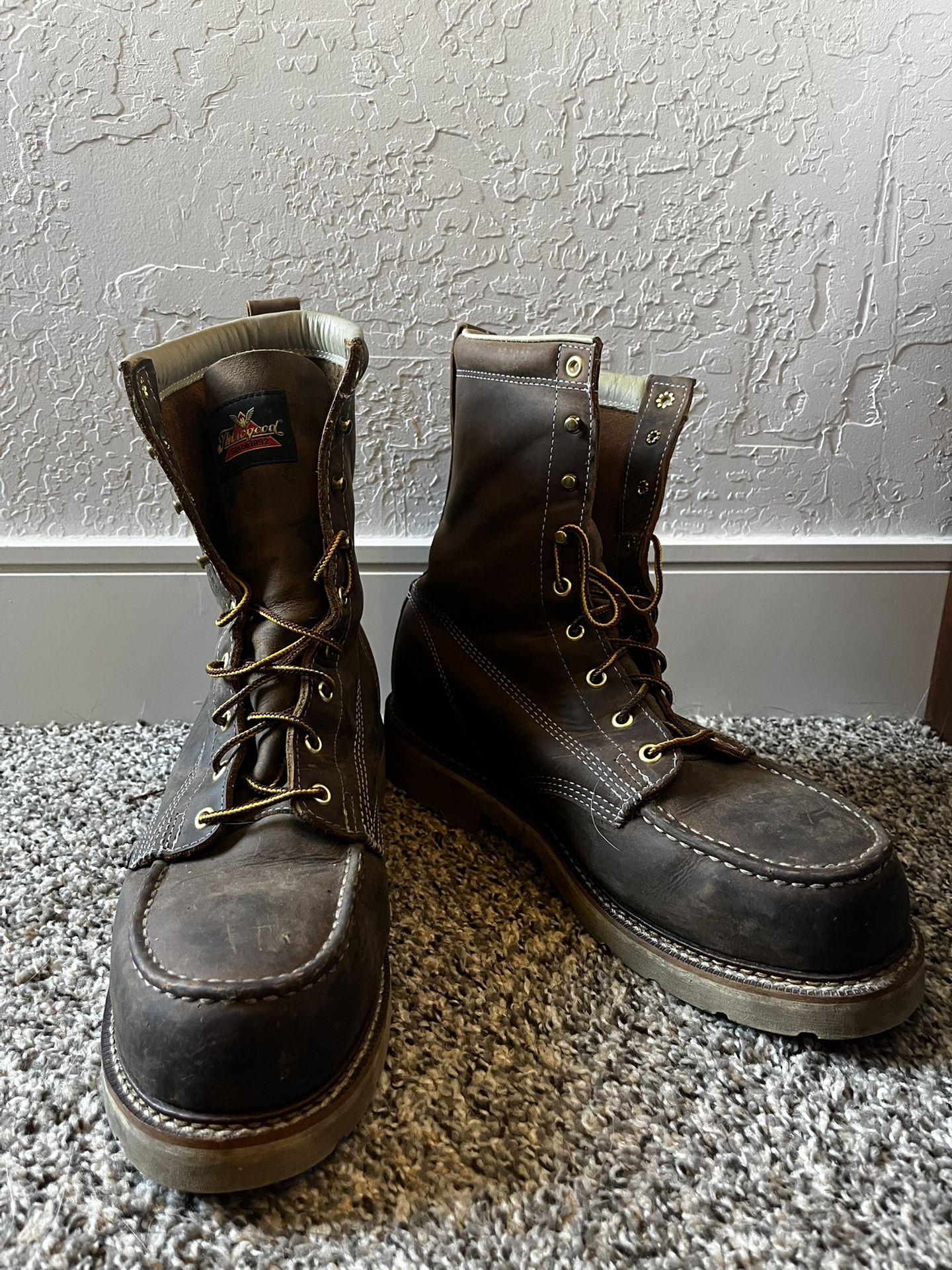 Thorogood 8”steel toe mens work boot