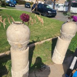 Two Posts With Bases..colums