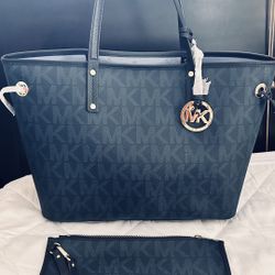 MK Navy Blue Jet Set Travel Bag