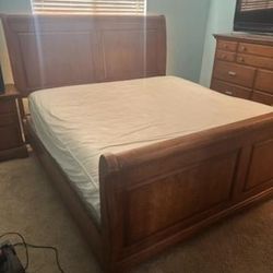 SOLID WOOD BEDROOM SET $375 OBO