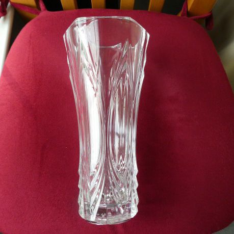 Crystal Vase 24% Full Lead 9 1/2 Inch High