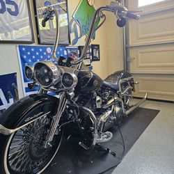 2011 Harley softail deluxe gangster vicla