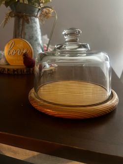 Round glass & wood dessert stand