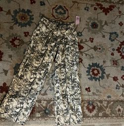 Woman Jean size small