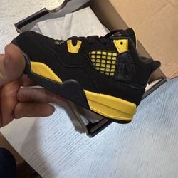 Jordan 4 Thunder (TD)