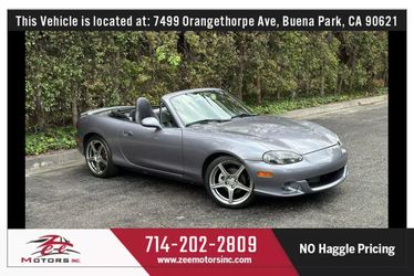 2004 MAZDA MX-5 Miata