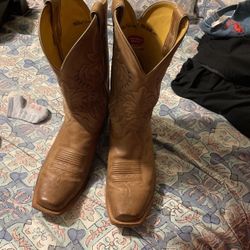 Men’s Boots