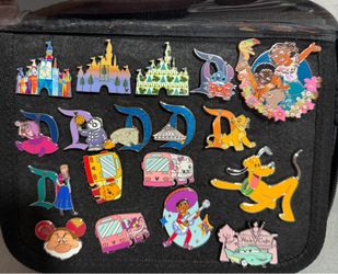 Disney pins