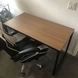 $40  Desk - Great Condition!