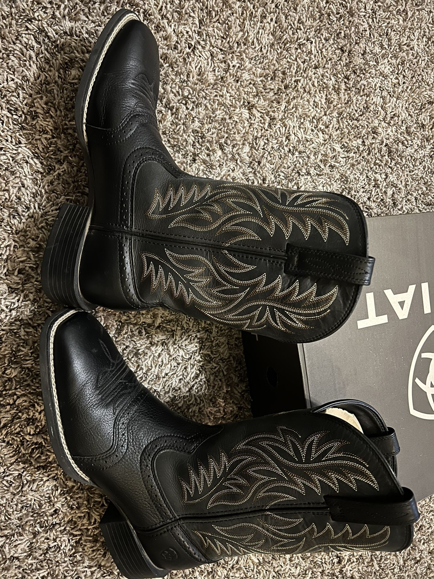 Ariat Boots for Sale in Fresno, CA OfferUp