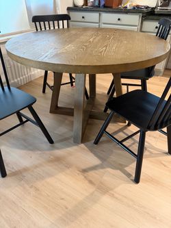 Round Dining Table - 47”
