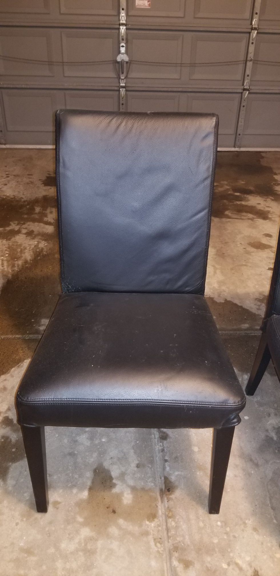 2 Free dining room chairs