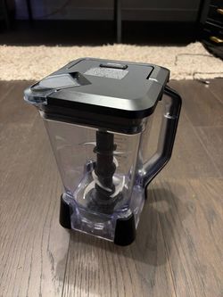 NINJA 72 oz XL Pitcher Replacement with blade. (72 oz pitcher and lid)
