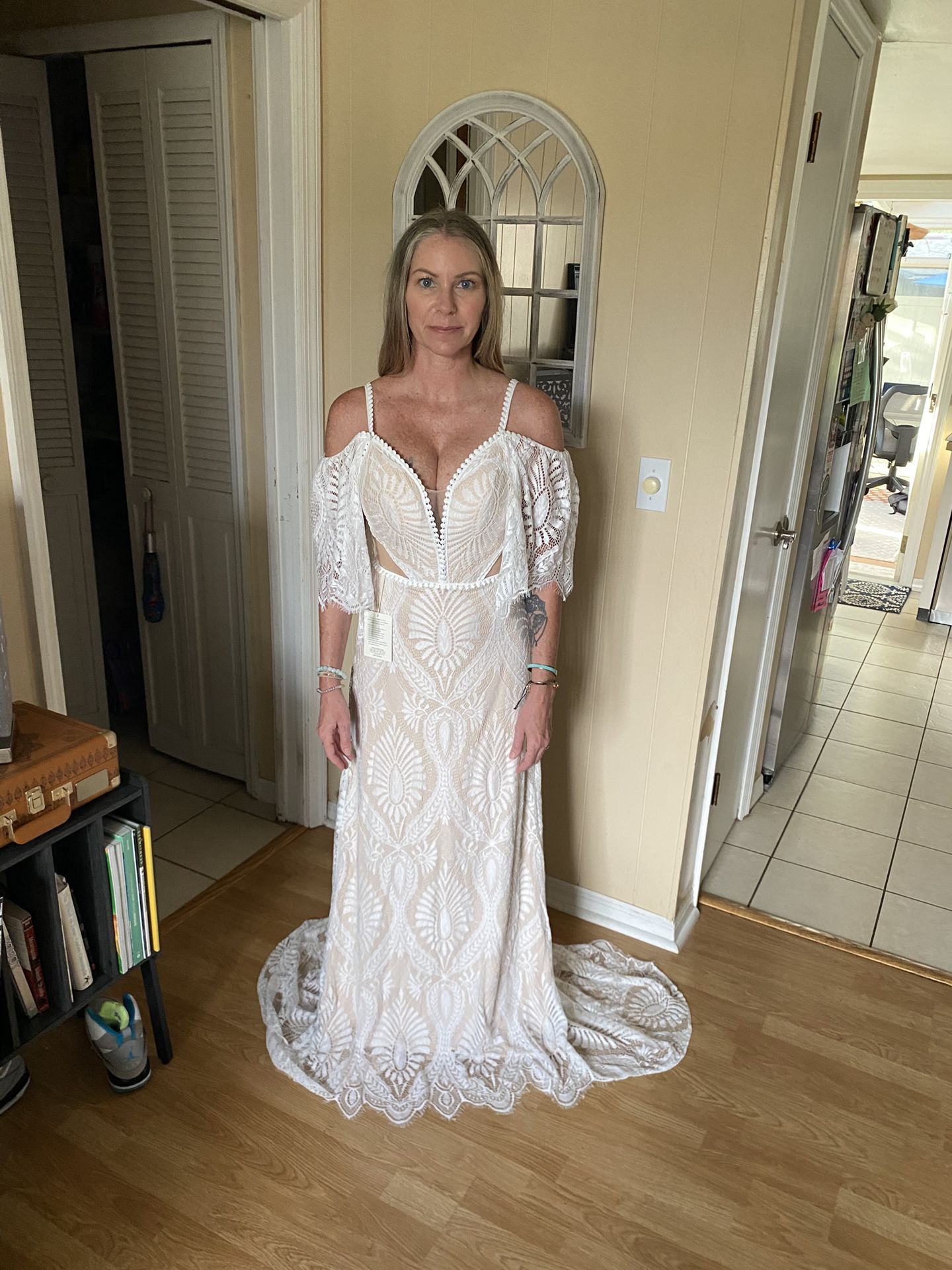 Boho Wedding Dress Size 2 Never Worn