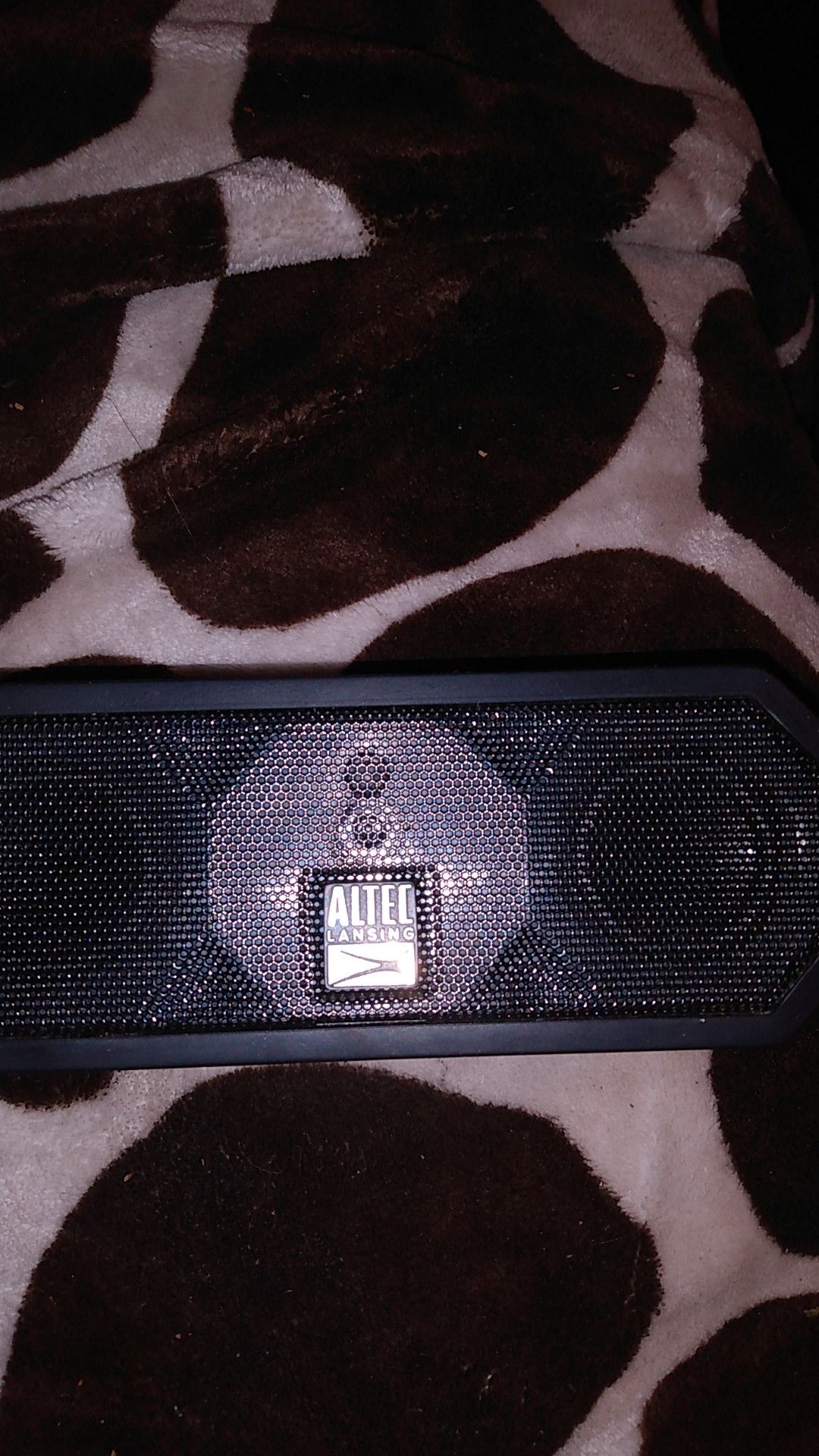 ALTEC LANSING BLUETOOTH SPEAKER