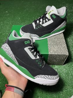 Jordan 3 “Pine Green” Size 9