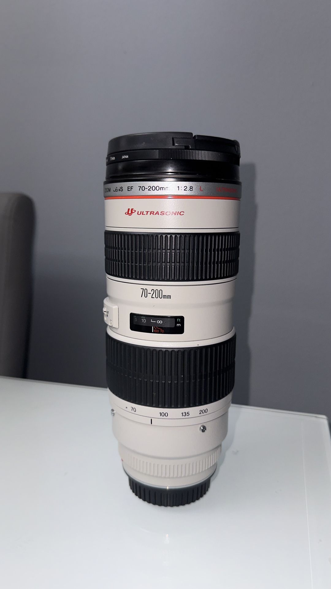 Canon EF 70-200mm f/2.8 L USM EF Mount AF Telephoto zoom Lens