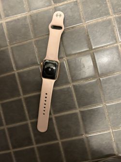 Apple Watch Se 40 Mm Cellular And GPS for Sale in Brooklyn, NY