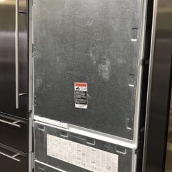 SUB ZERO 36”WIDE PANEL READY BUILT IN BOTTOM FREEZER REFRIGERATOR 