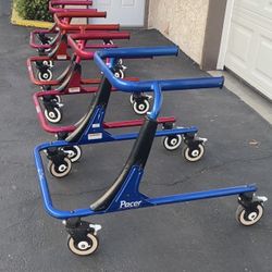 RIFTON 502 Gait Trnr Medium