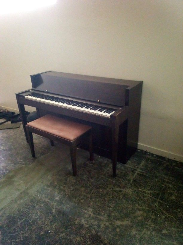 Acrosonic Piano 