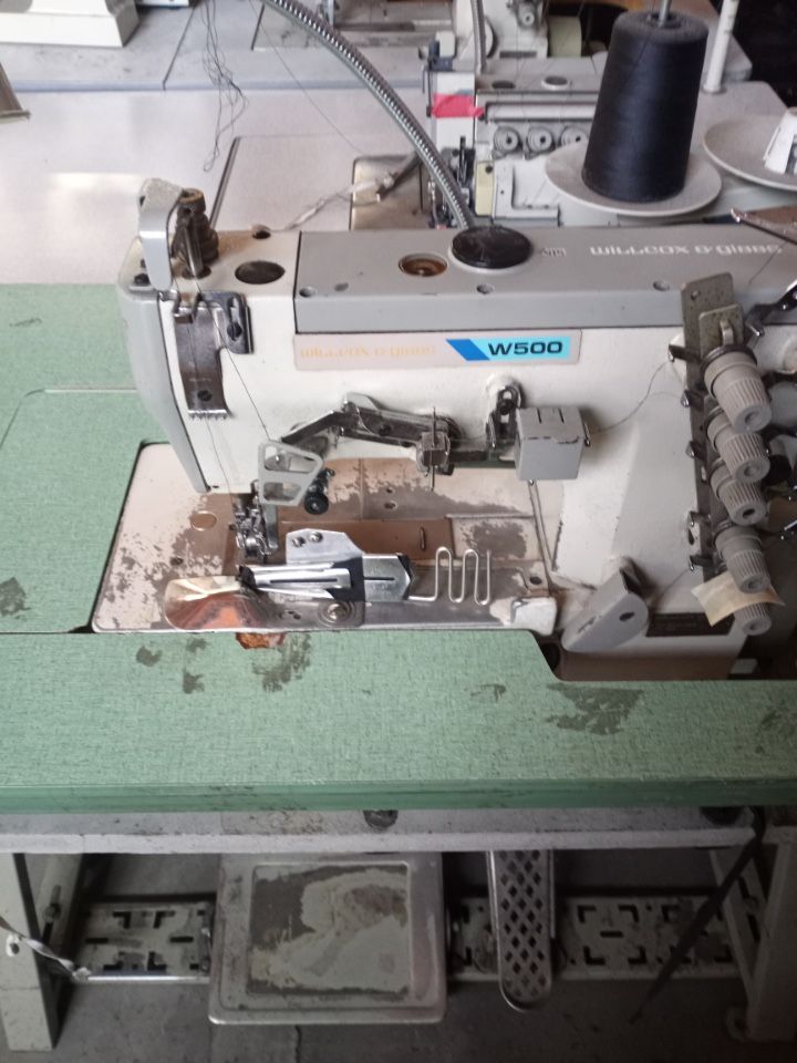 Pegasus W500 Industrial Overlock Serger – Heavy Duty
