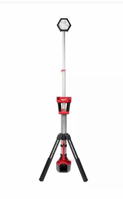 Milwaukee M18 Rocket Tower Light