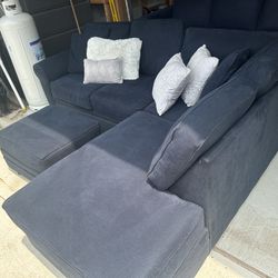 *Free Delivery*Selling 2 Piece Sectional With Ottoman 