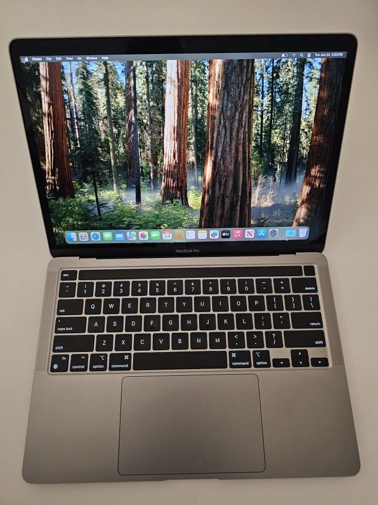 M2 13" MacBook Pro (16gb/512gb)