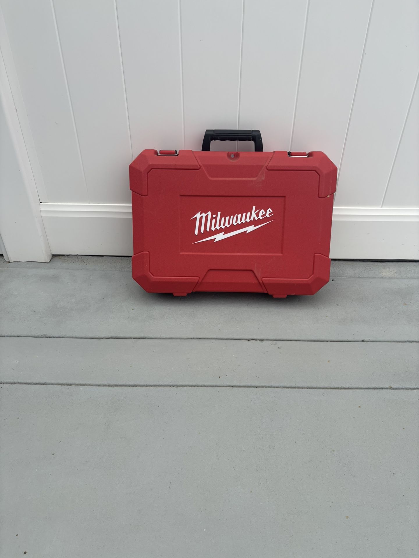 Milwaukee 2962-22 Case Only, Used But In Very Good Condition!