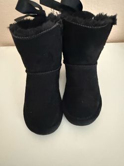 Boots for toddlers size 9c