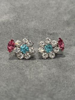 Vintage 1950s/1960s Kramer of New York rhinestone earrings
