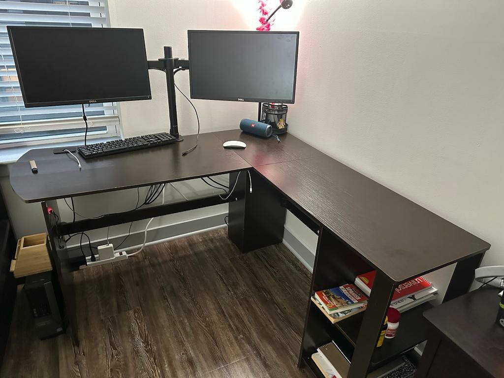 Desktop Table