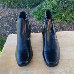 Ladies ankle boots size 9 1/2