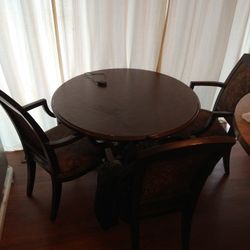 Dining Room Table 