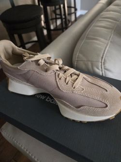 New Balance 327