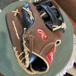 Rawlings Left Handed Glove
