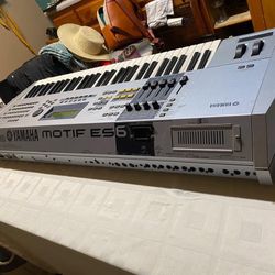 Yamaha Motif 6 61 Key Keyboard Workstation