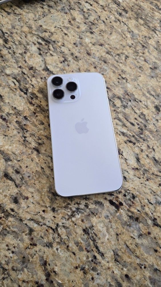 Factory Unlocked iPhone 14 Pro Max